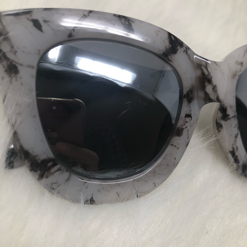 Quay Sugar and Spice Marble Sunglasses - Picture 8 of 8